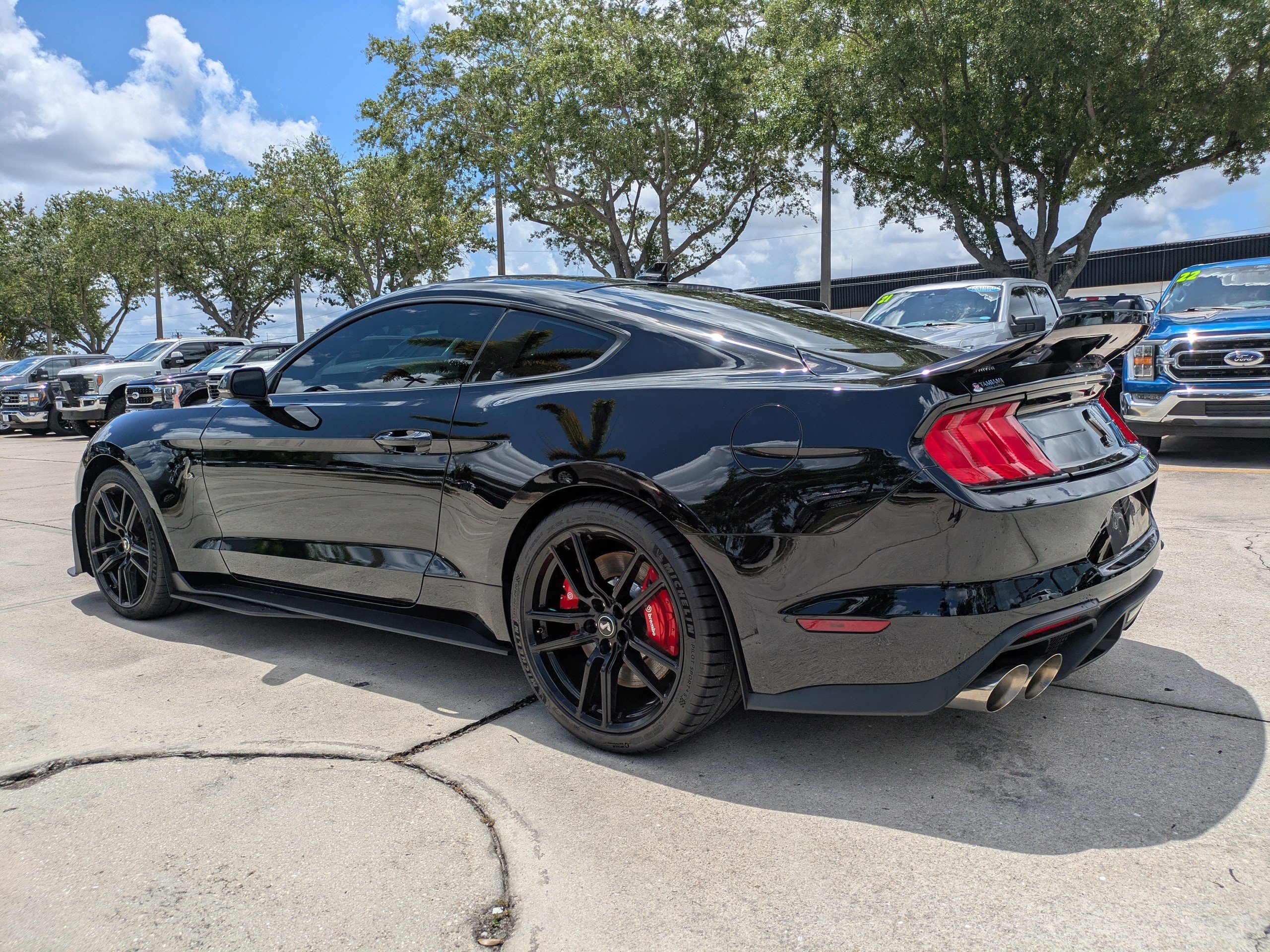 Certified 2022 Ford Mustang Shelby GT500 w/ Technology Package RWD image 6