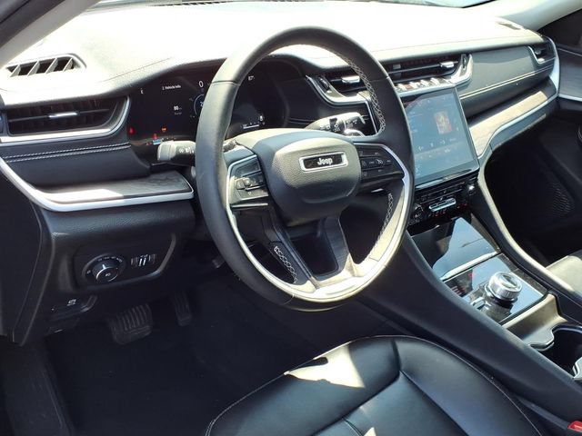 Used 2024 Jeep Grand Cherokee L Limited AWD/4WD image 20