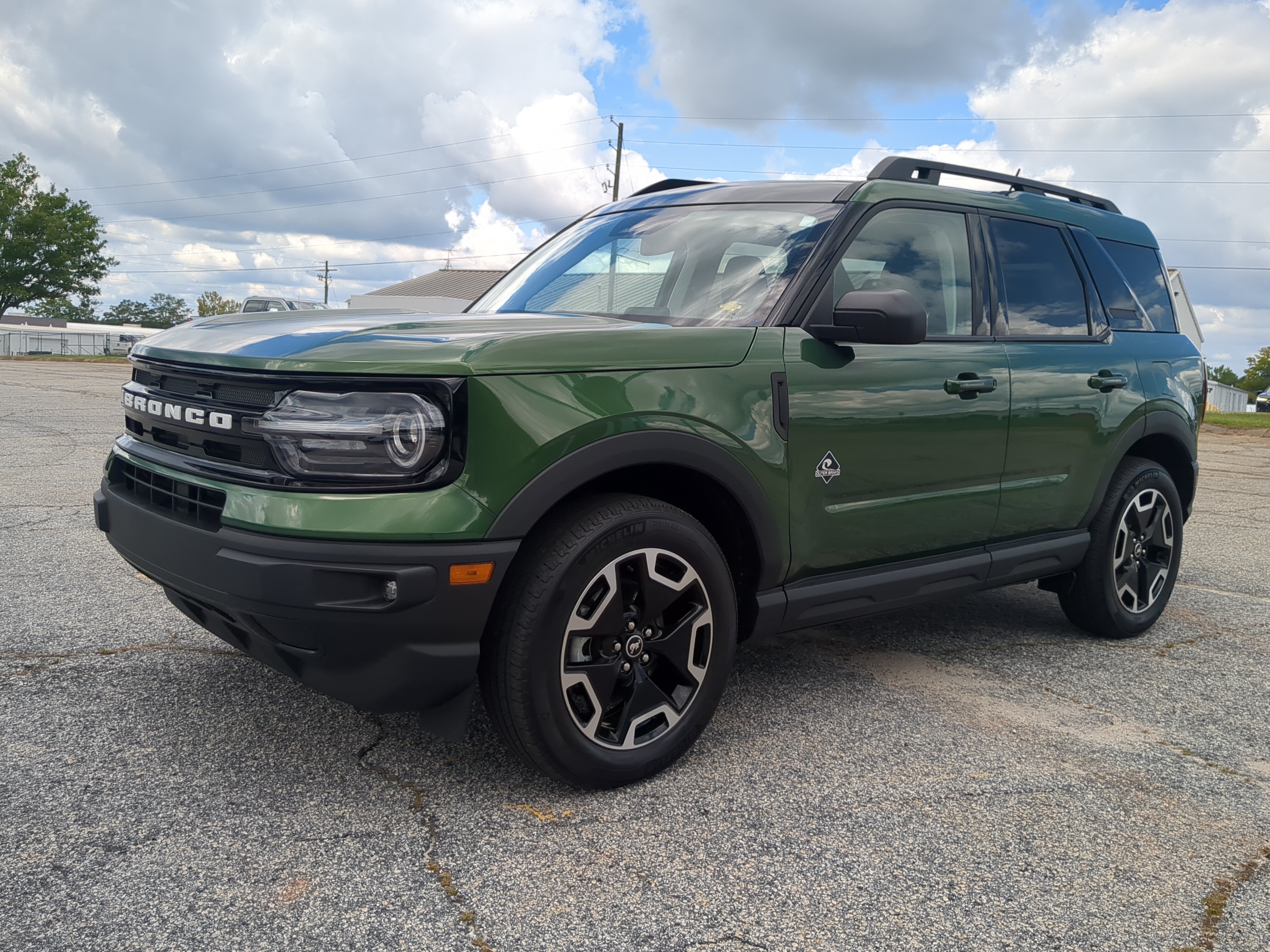 Certified 2023 Ford Bronco Sport Outer Banks w/ Tech Package AWD/4WD image 6