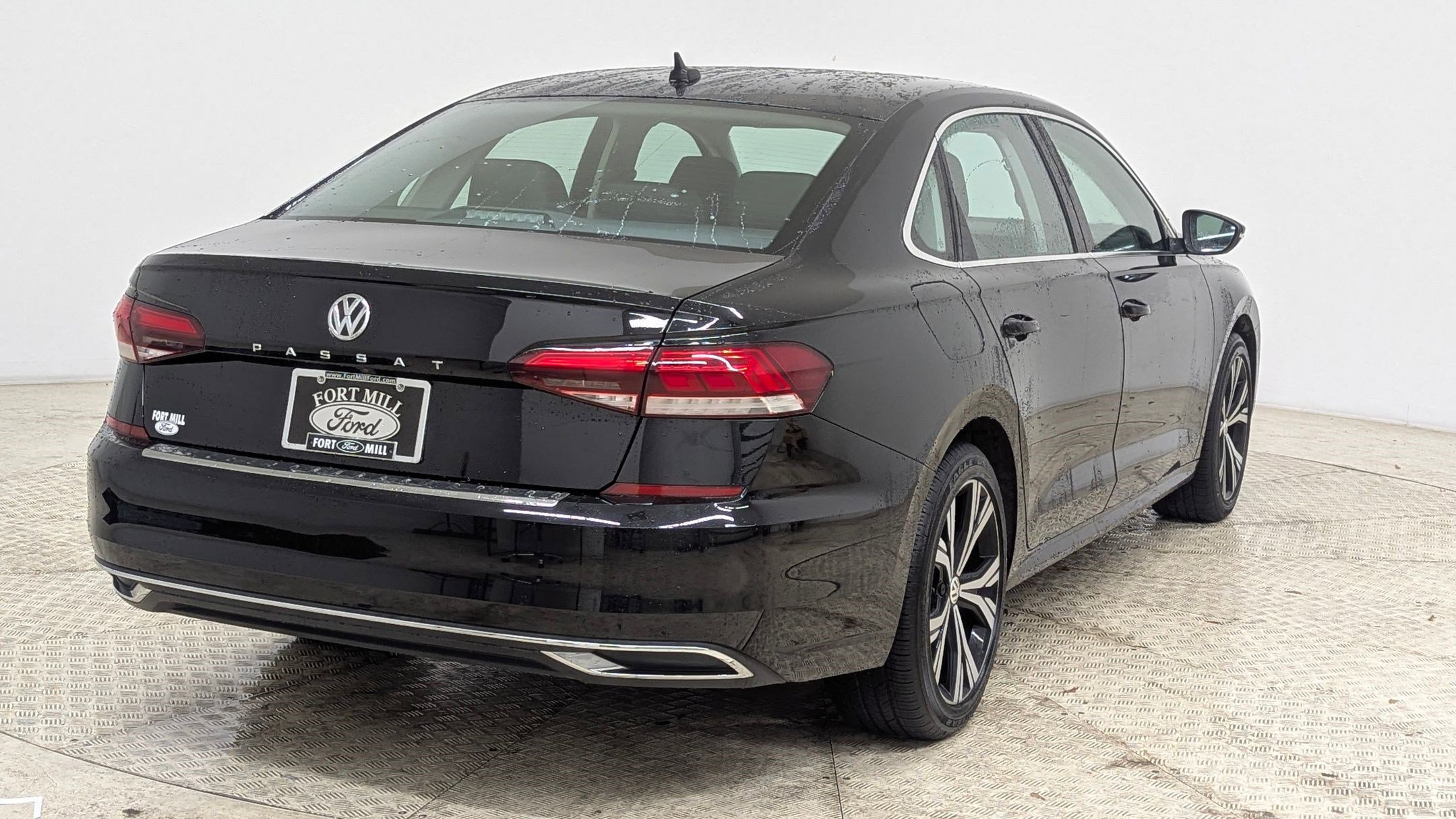 Used 2022 Volkswagen Passat 2.0T SE image 8