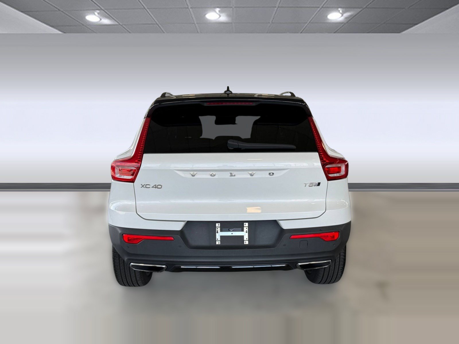 Used 2020 Volvo XC40 T5 R-Design w/ Protection Package Premier AWD/4WD image 10