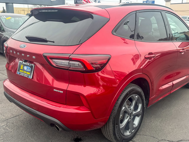 Certified 2024 Ford Escape ST-Line image 5