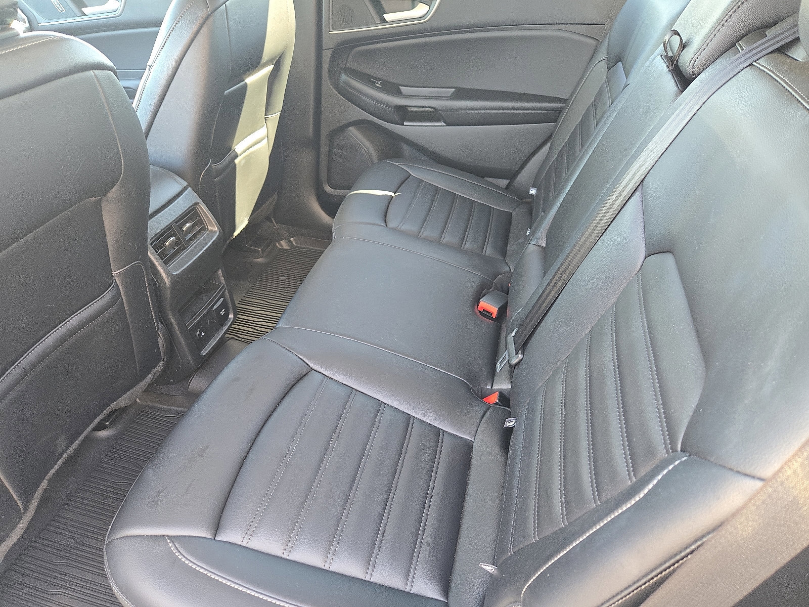 Certified 2024 Ford Edge SEL w/ Convenience Package image 13