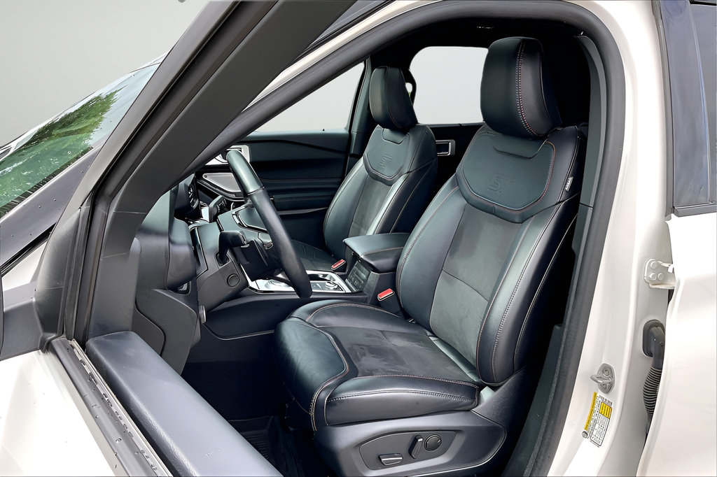 Certified 2023 Ford Explorer ST w/ Equipment Group 401A AWD/4WD image 18