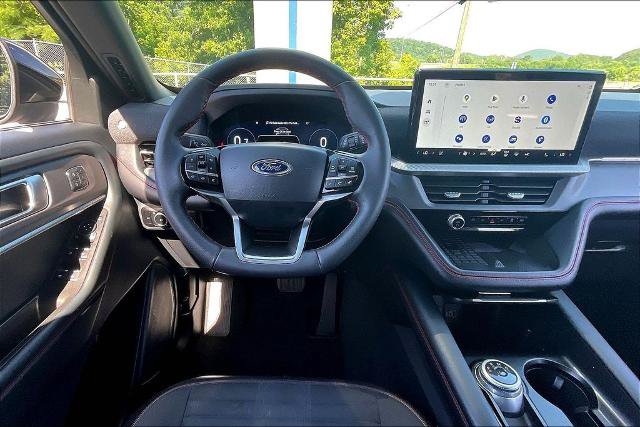Certified 2025 Ford Explorer ST-Line w/ Premium Package AWD/4WD image 5