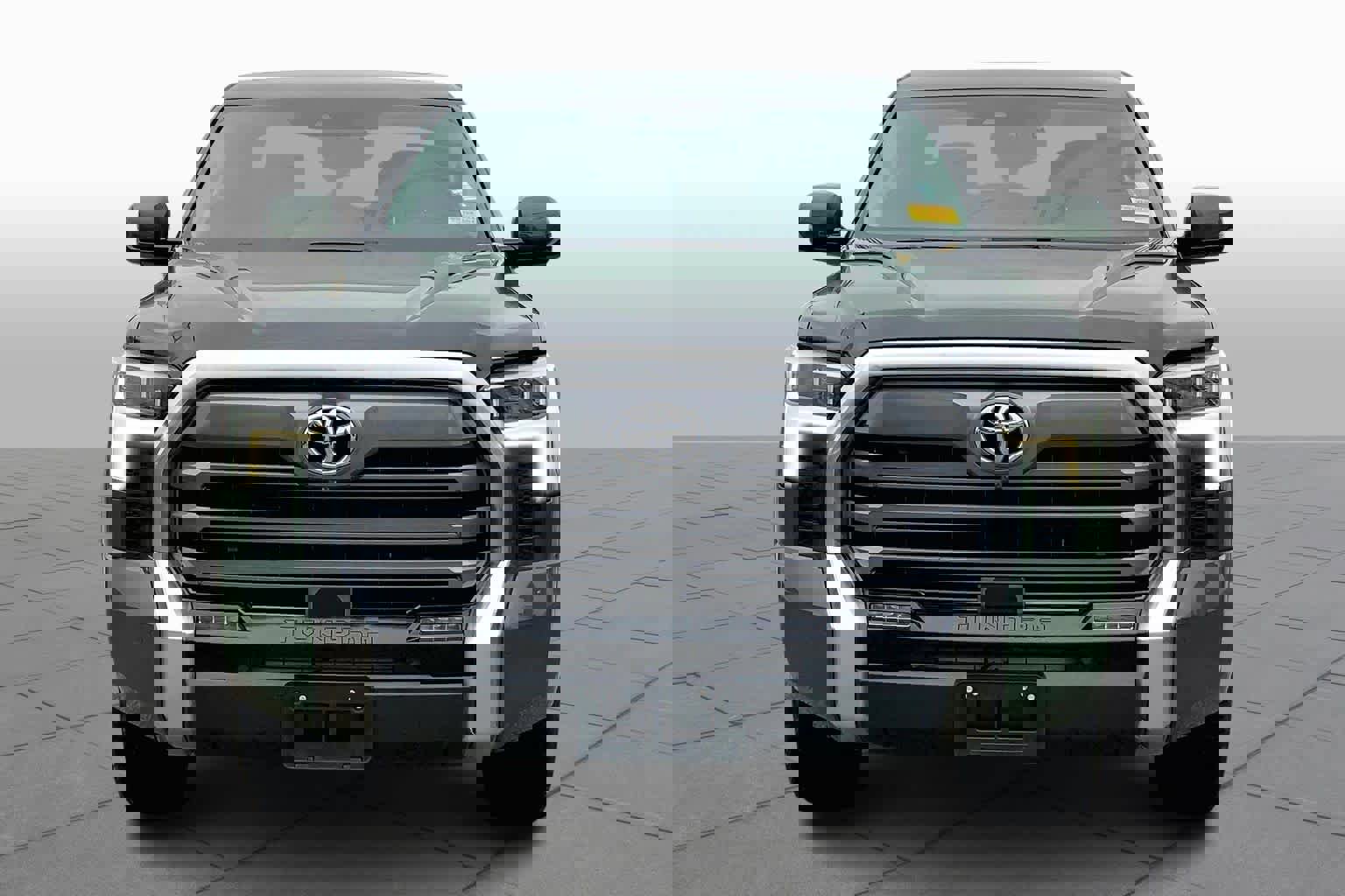 Used 2023 Toyota Tundra Limited image 3