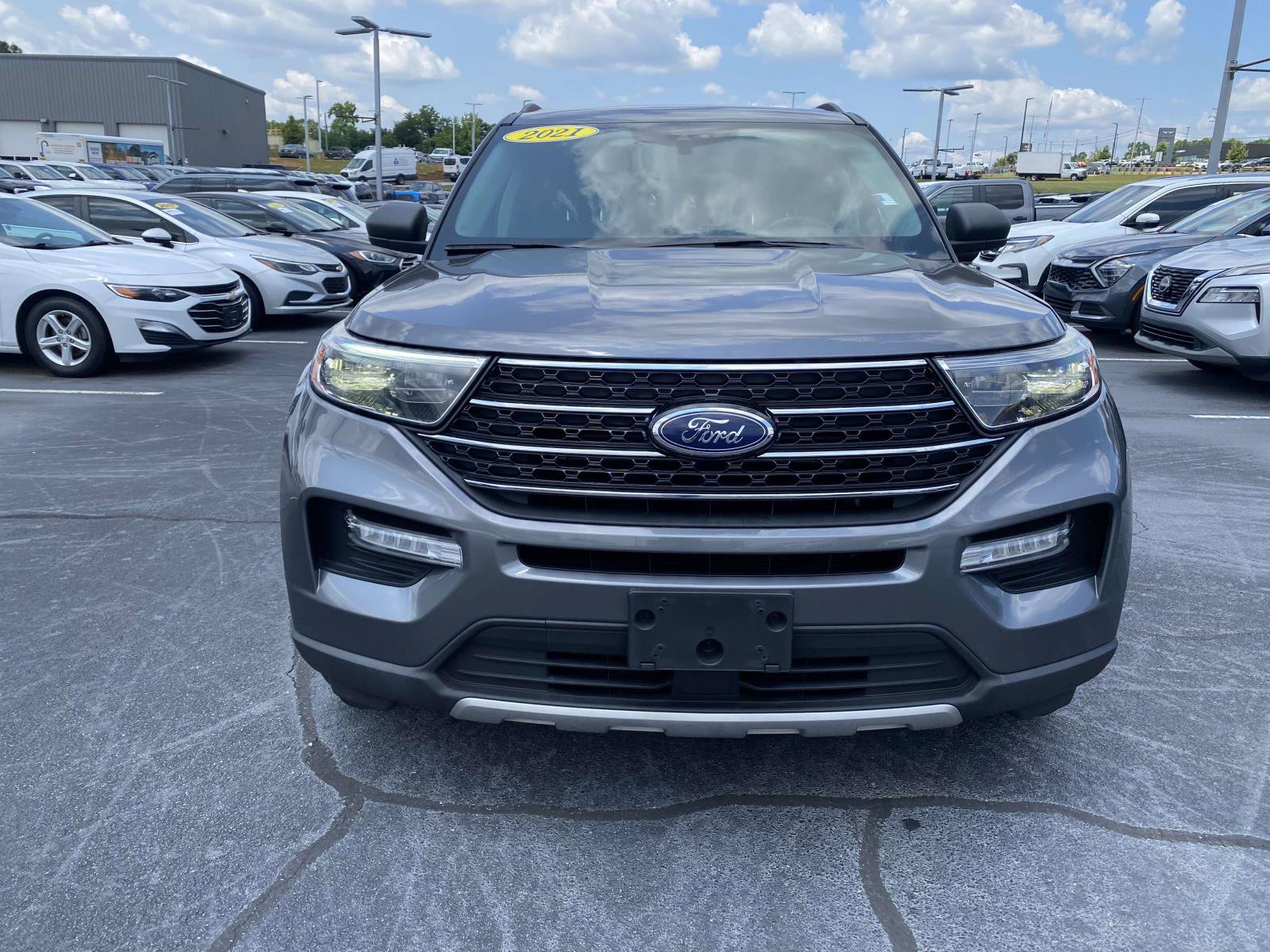 Certified 2021 Ford Explorer XLT w/ Equipment Group 202A RWD image 2