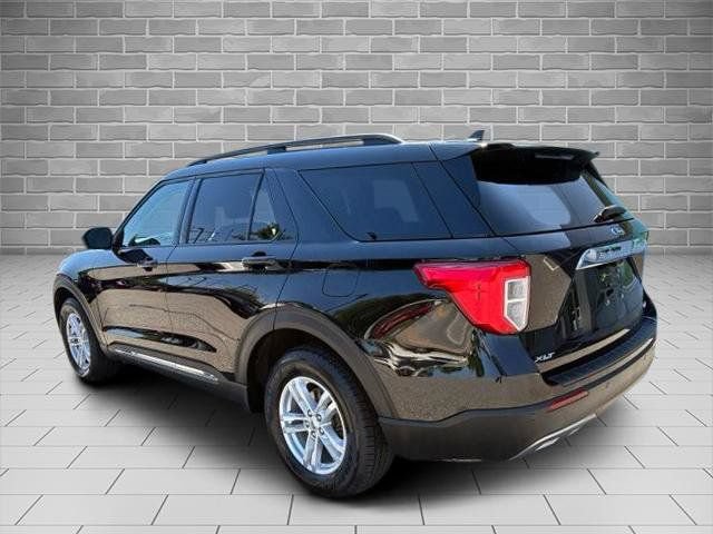 Certified 2023 Ford Explorer XLT w/ Equipment Group 202A AWD/4WD image 7
