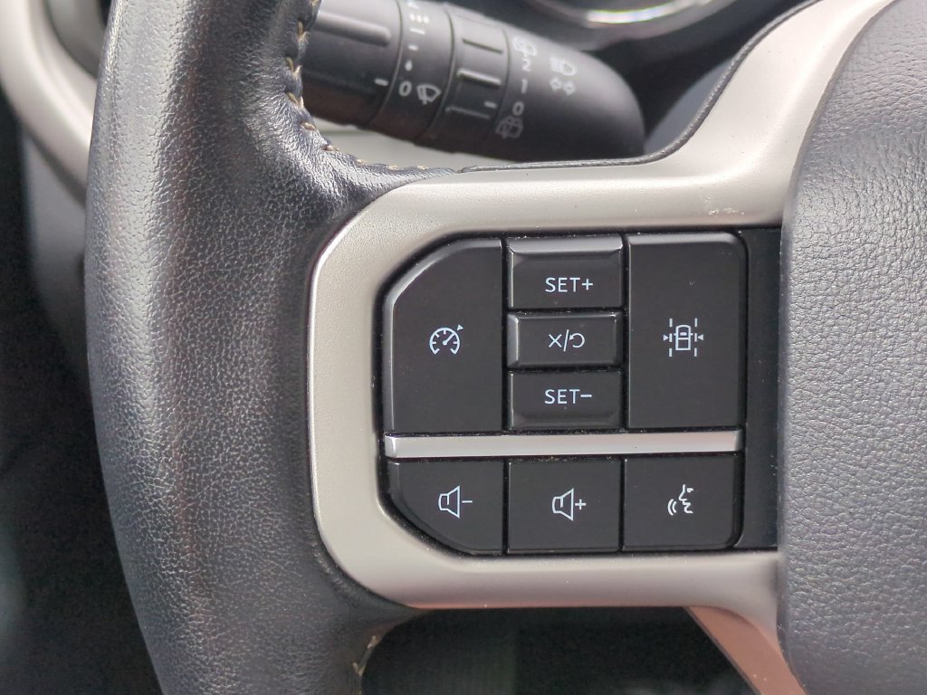 Certified 2024 Ford Expedition XLT RWD image 28