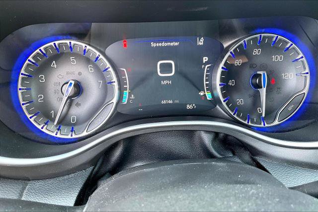 Used 2024 Chrysler Pacifica Touring-L FWD image 20