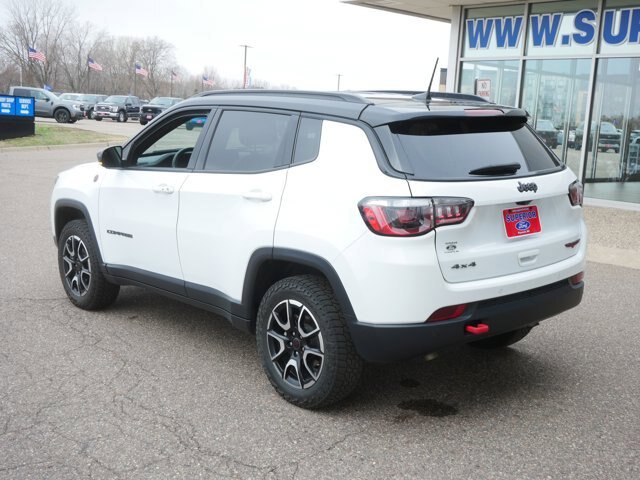Used 2025 Jeep Compass Trailhawk AWD/4WD image 7
