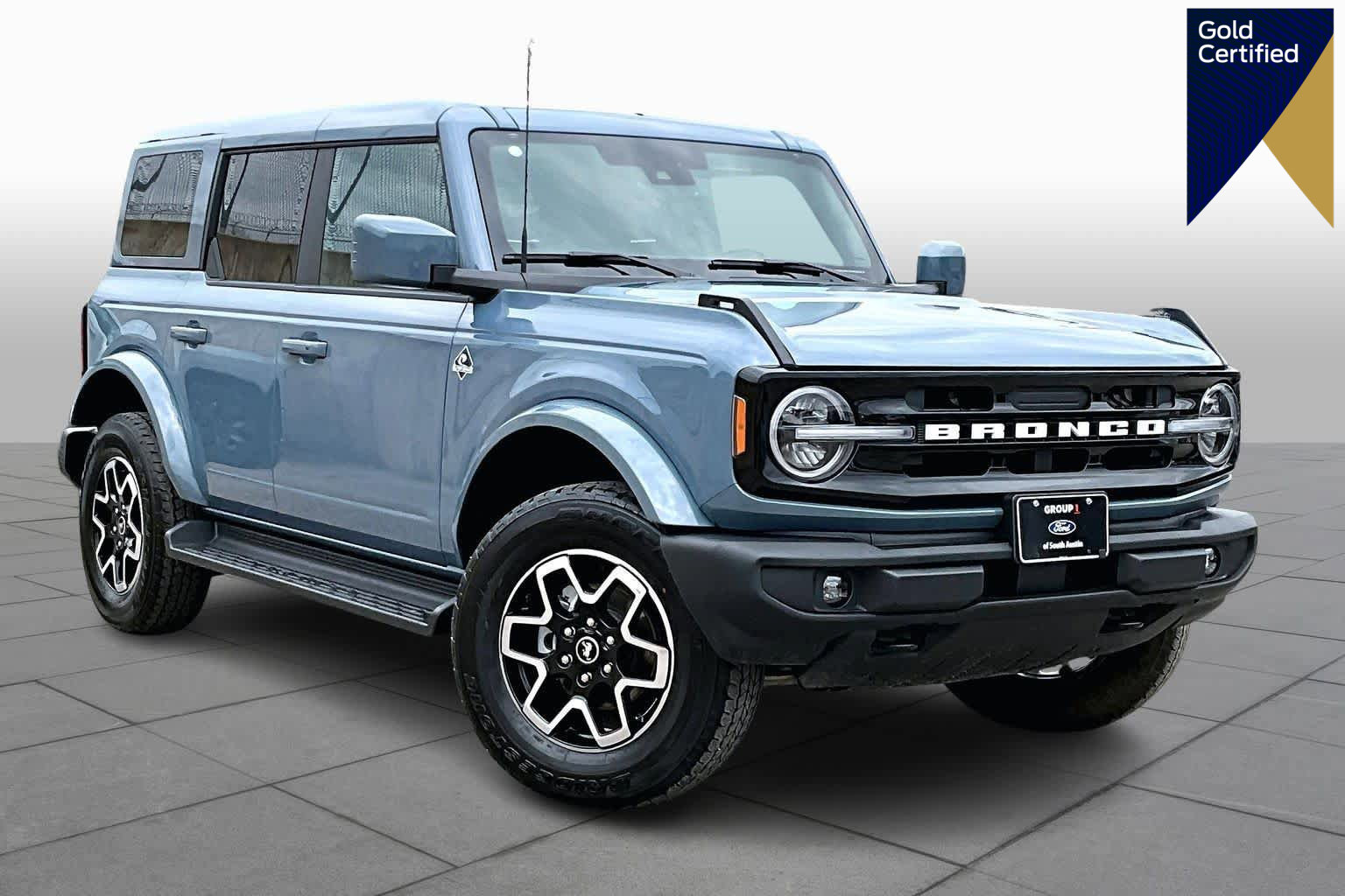 Certified 2025 Ford Bronco Outer Banks image 1