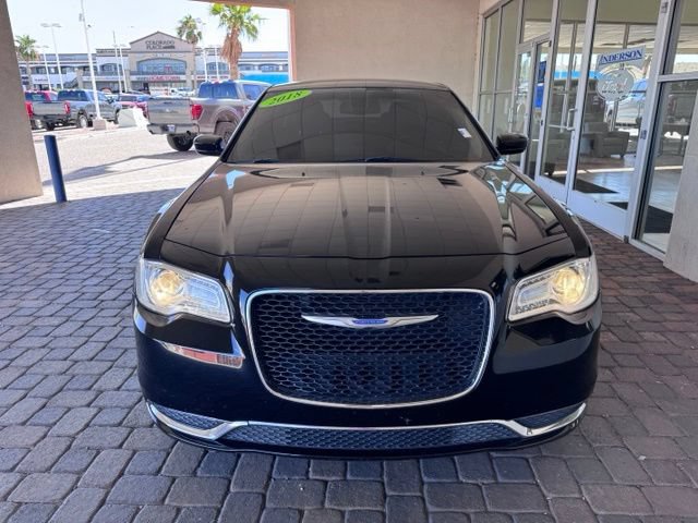 Used 2018 Chrysler 300 Touring RWD image 8