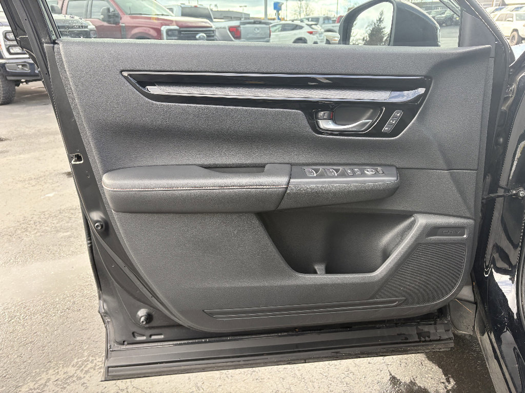 Used 2023 Honda CR-V Sport Touring image 14