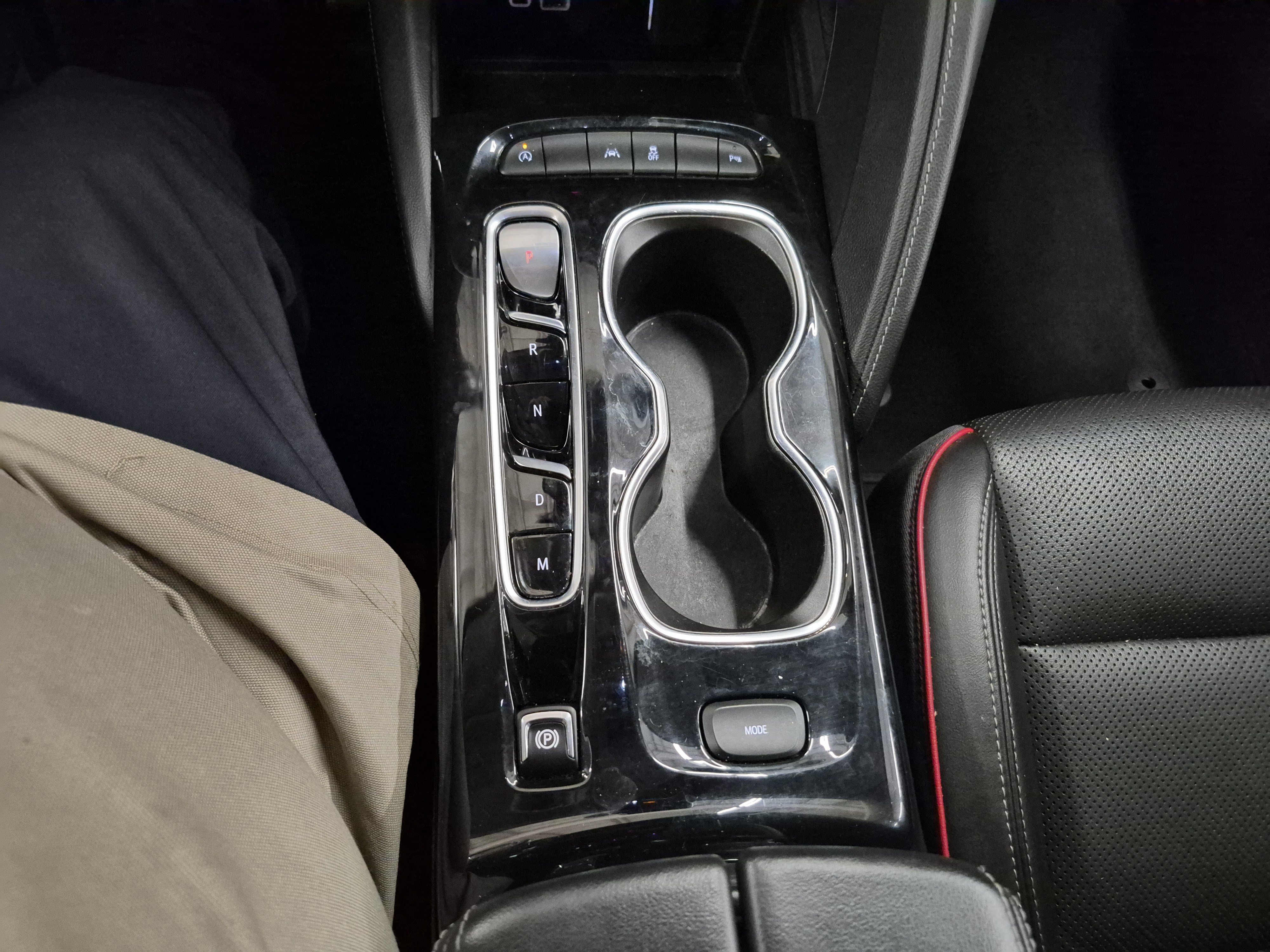 Used 2023 Buick Envision Essence w/ Sport Touring Package FWD image 29