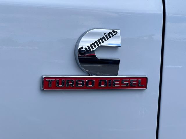 Used 2024 RAM 2500 Laramie AWD/4WD image 2