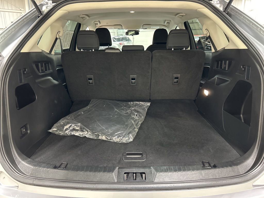 Certified 2024 Ford Edge SE w/ Black Appearance Package AWD/4WD image 26