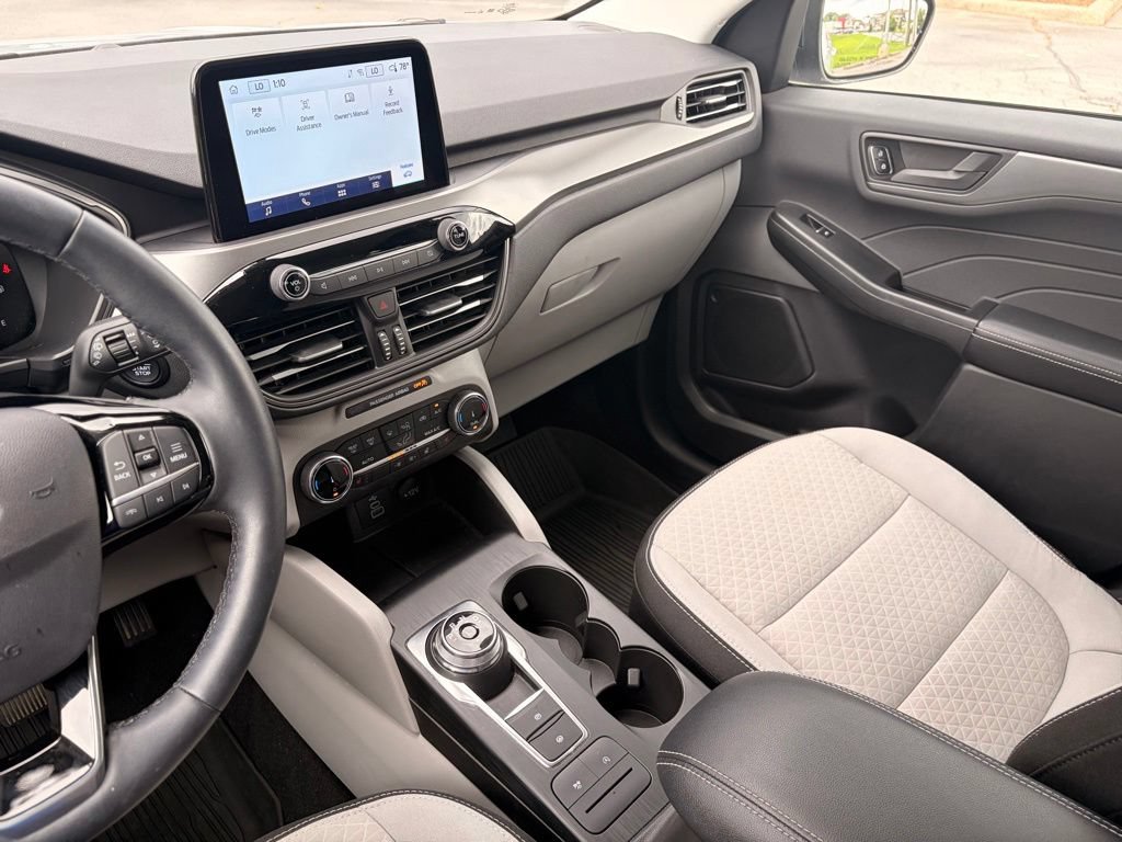 Certified 2025 Ford Escape Active w/ Cold Weather Package FWD image 23