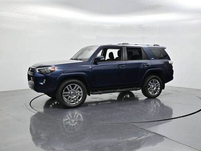 Used 2024 Toyota 4Runner SR5 Premium w/ Moonroof Package AWD/4WD image 5