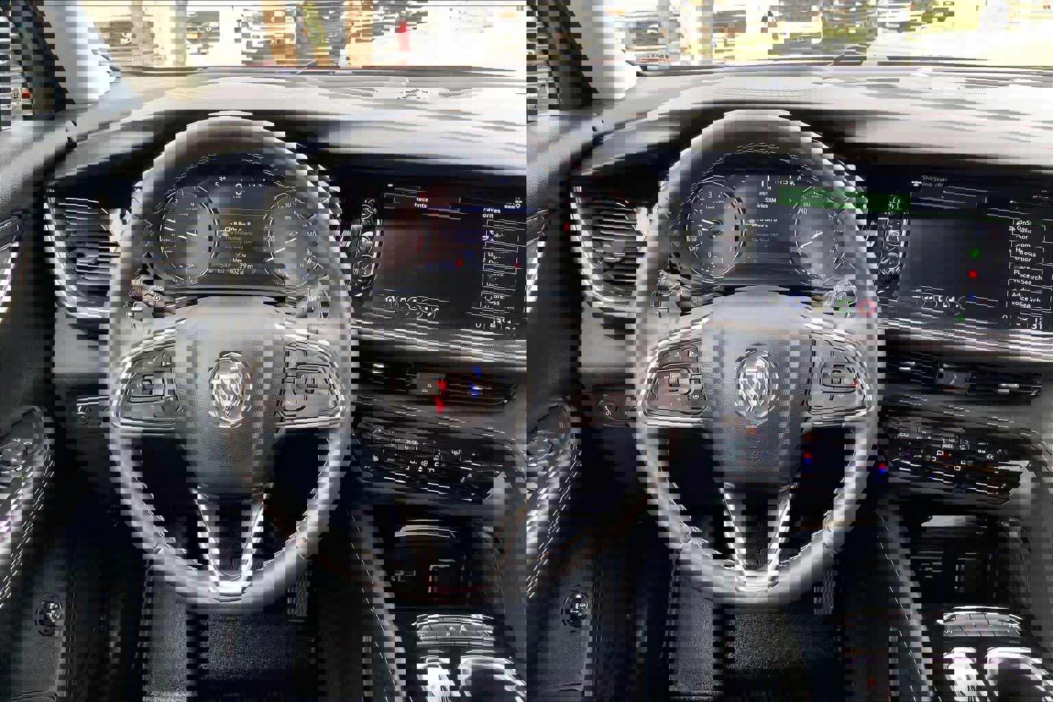 Used 2023 Buick Envision Essence image 7