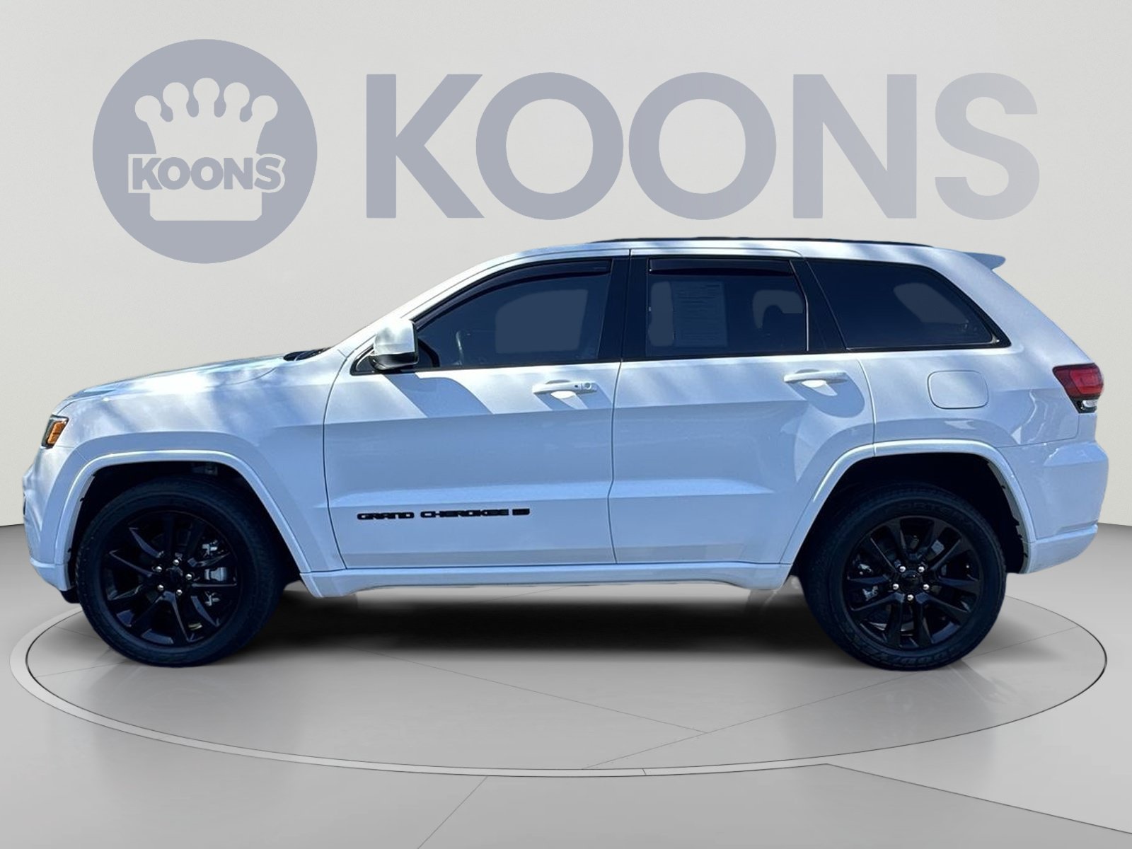 Used 2022 Jeep Grand Cherokee Laredo X AWD/4WD image 7