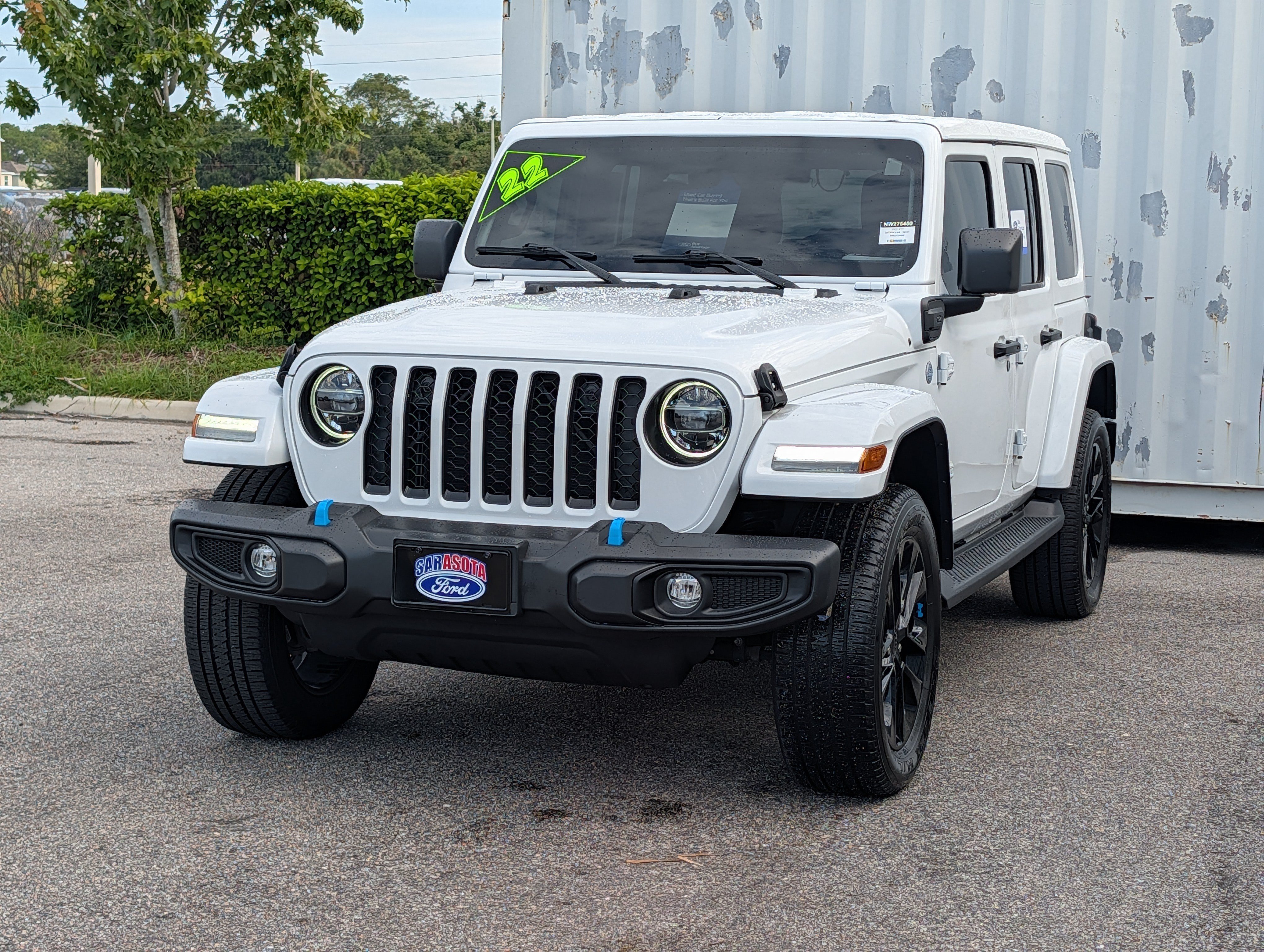 Used 2022 Jeep Wrangler Unlimited Sahara w/ Cold Weather Group AWD/4WD image 8