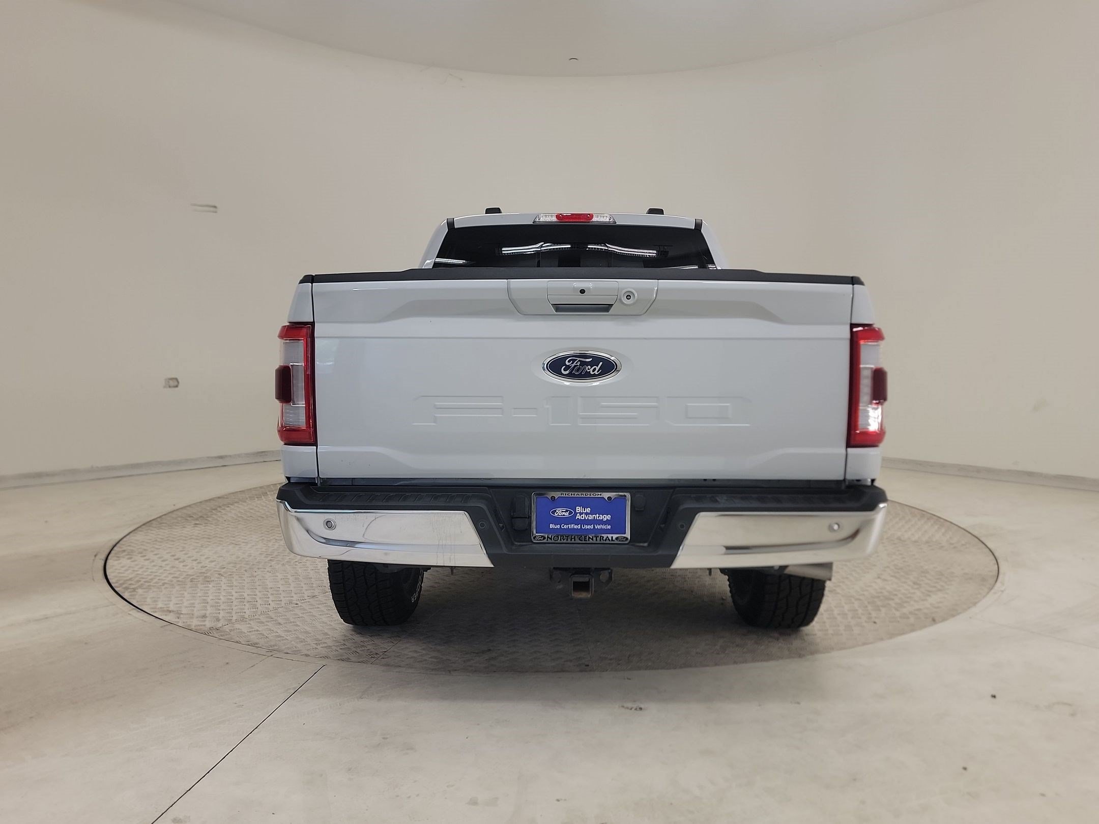 Certified 2022 Ford F150 Lariat w/ Trailer Tow Package AWD/4WD image 8