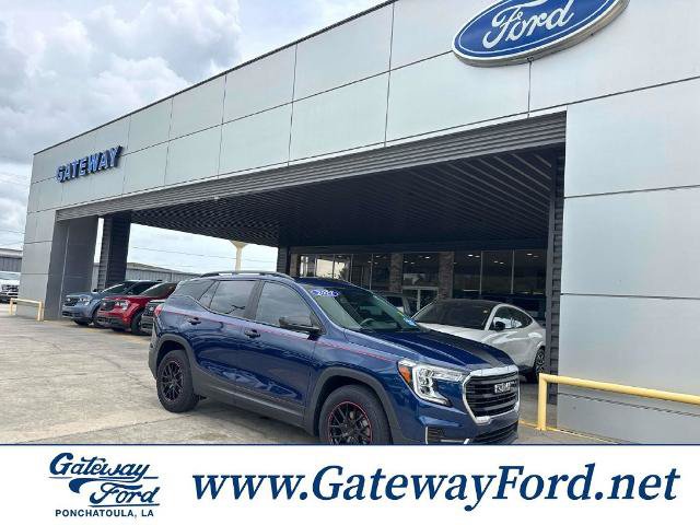 Used 2022 GMC Terrain SLE w/ Driver Convenience Package