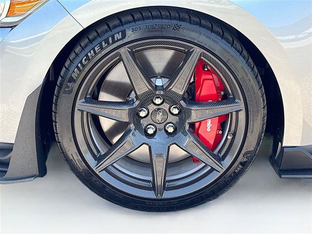 Certified 2021 Ford Mustang Shelby GT500 w/ Carbon Fiber Track Pack RWD image 32