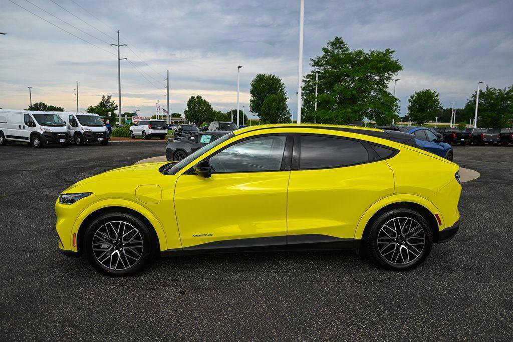Certified 2025 Ford Mustang Mach-E Premium AWD/4WD image 8