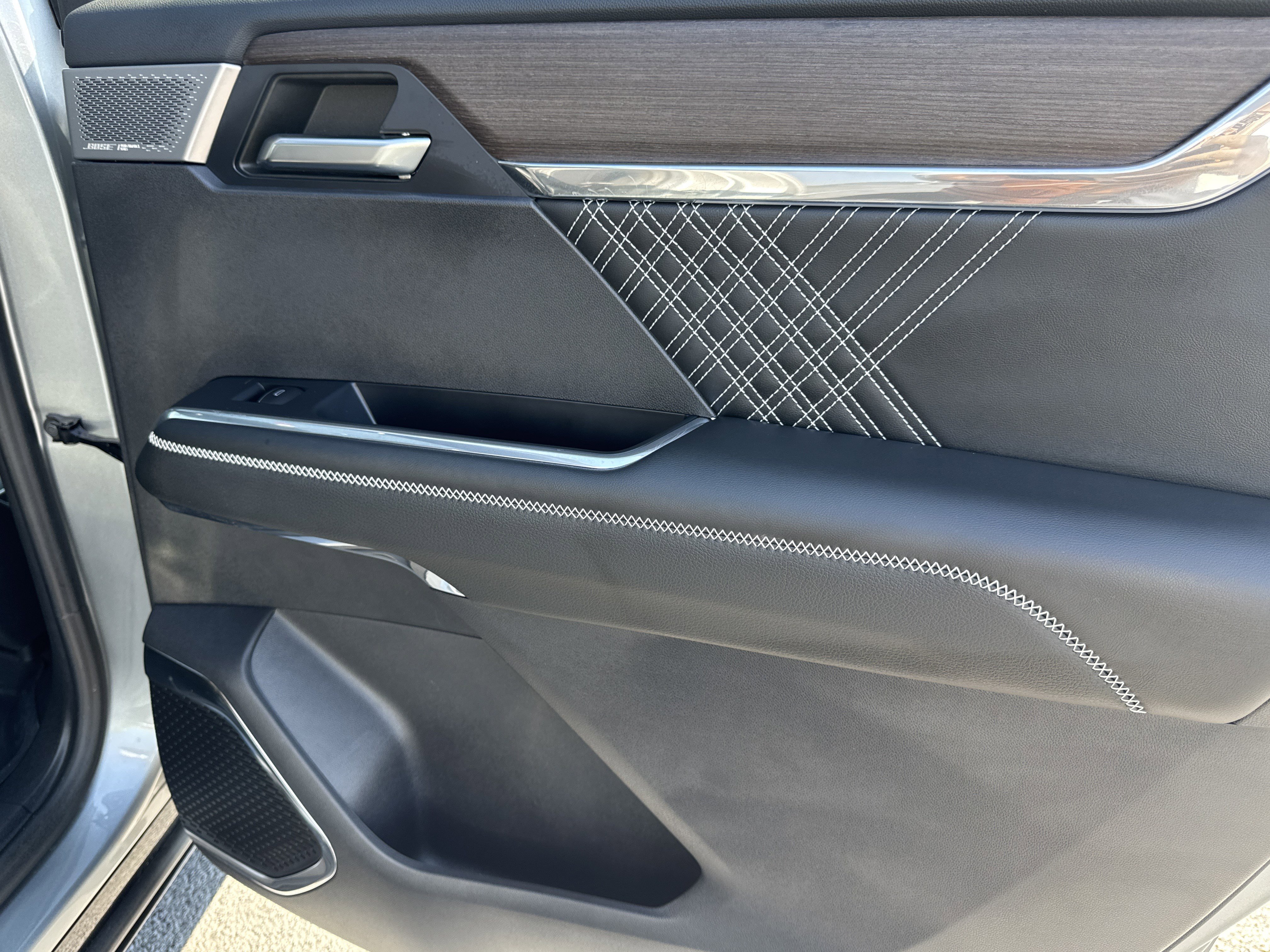 Used 2024 GMC Acadia Denali w/ Super Cruise Package image 20