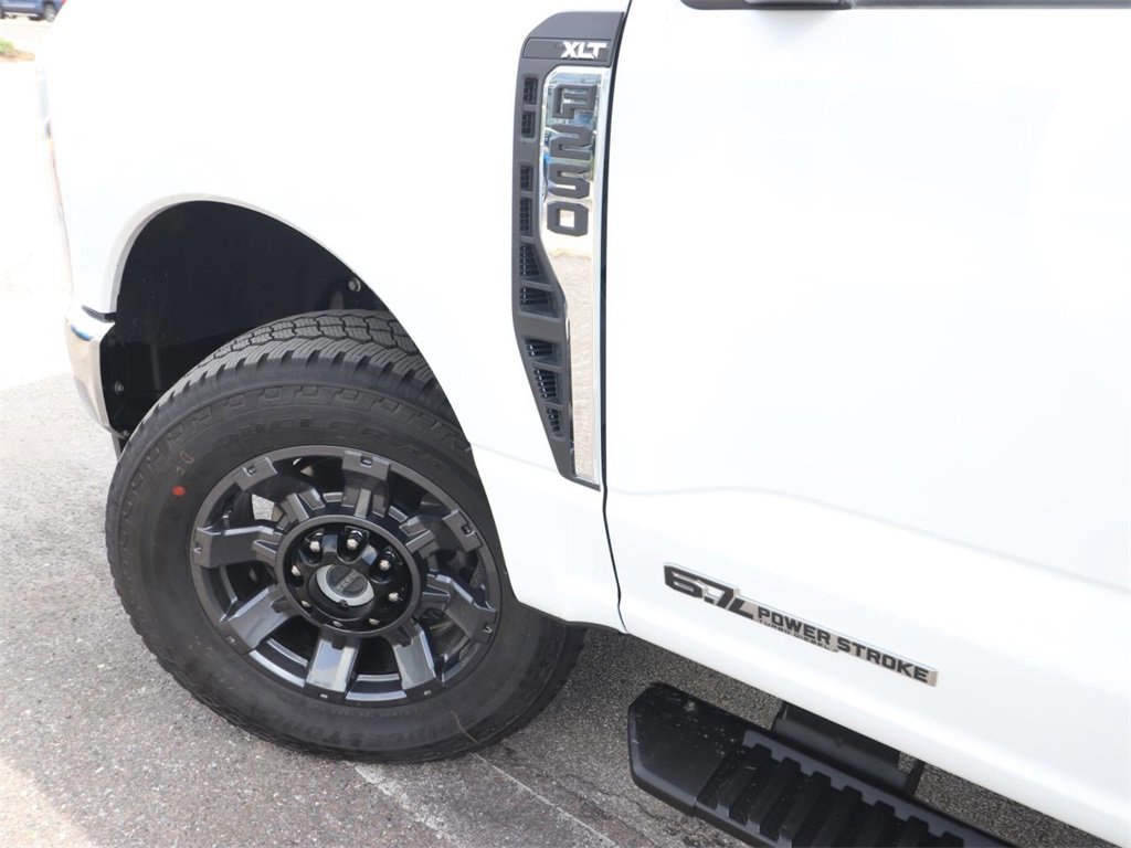 Certified 2024 Ford F250 XLT w/ FX4 Off-Road Package image 9