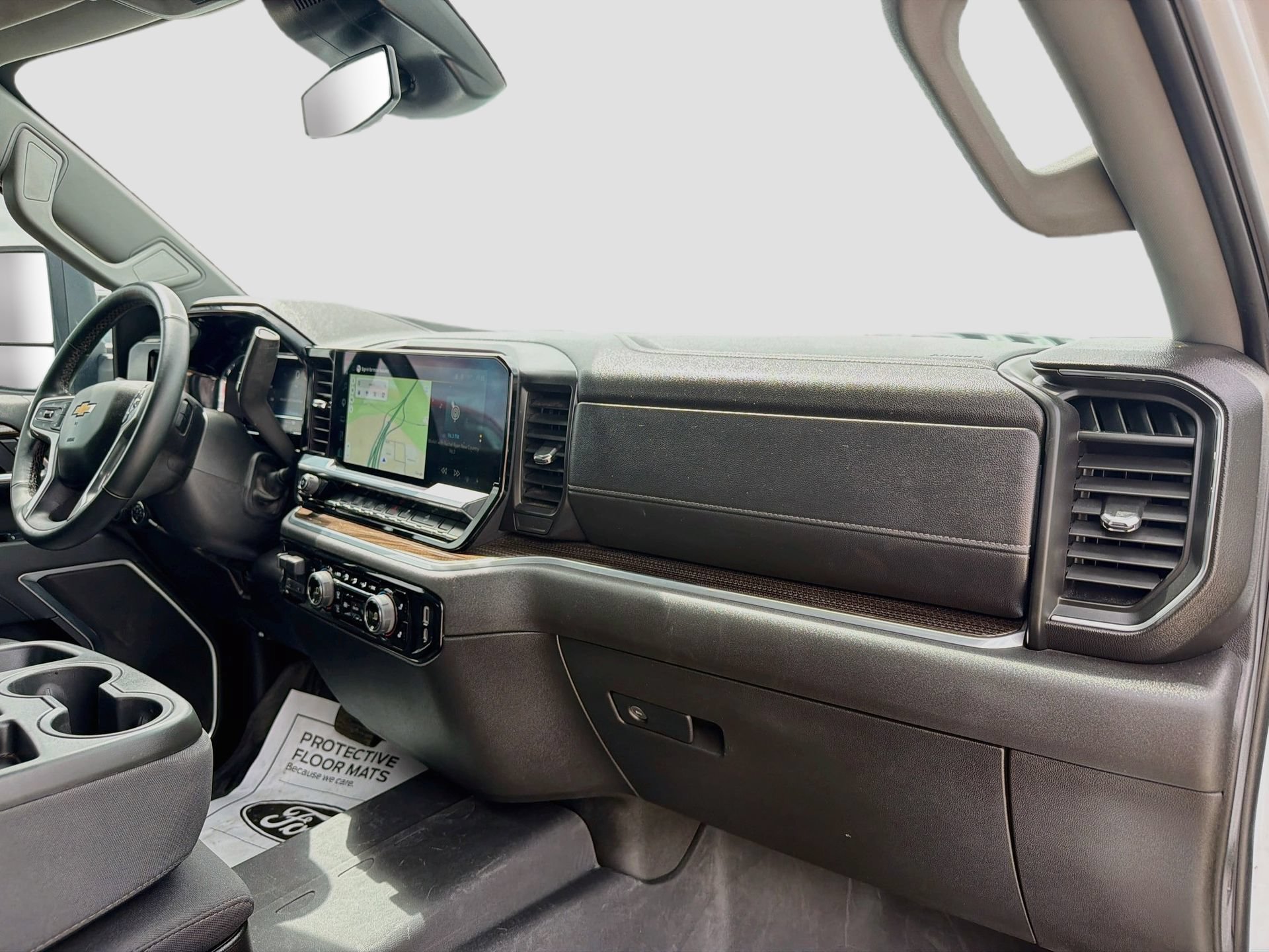 Used 2025 Chevrolet Silverado 2500 LT AWD/4WD image 34