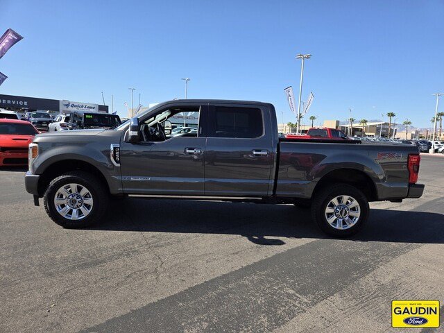Certified 2019 Ford F250 Platinum w/ Platinum Ultimate Package AWD/4WD image 4