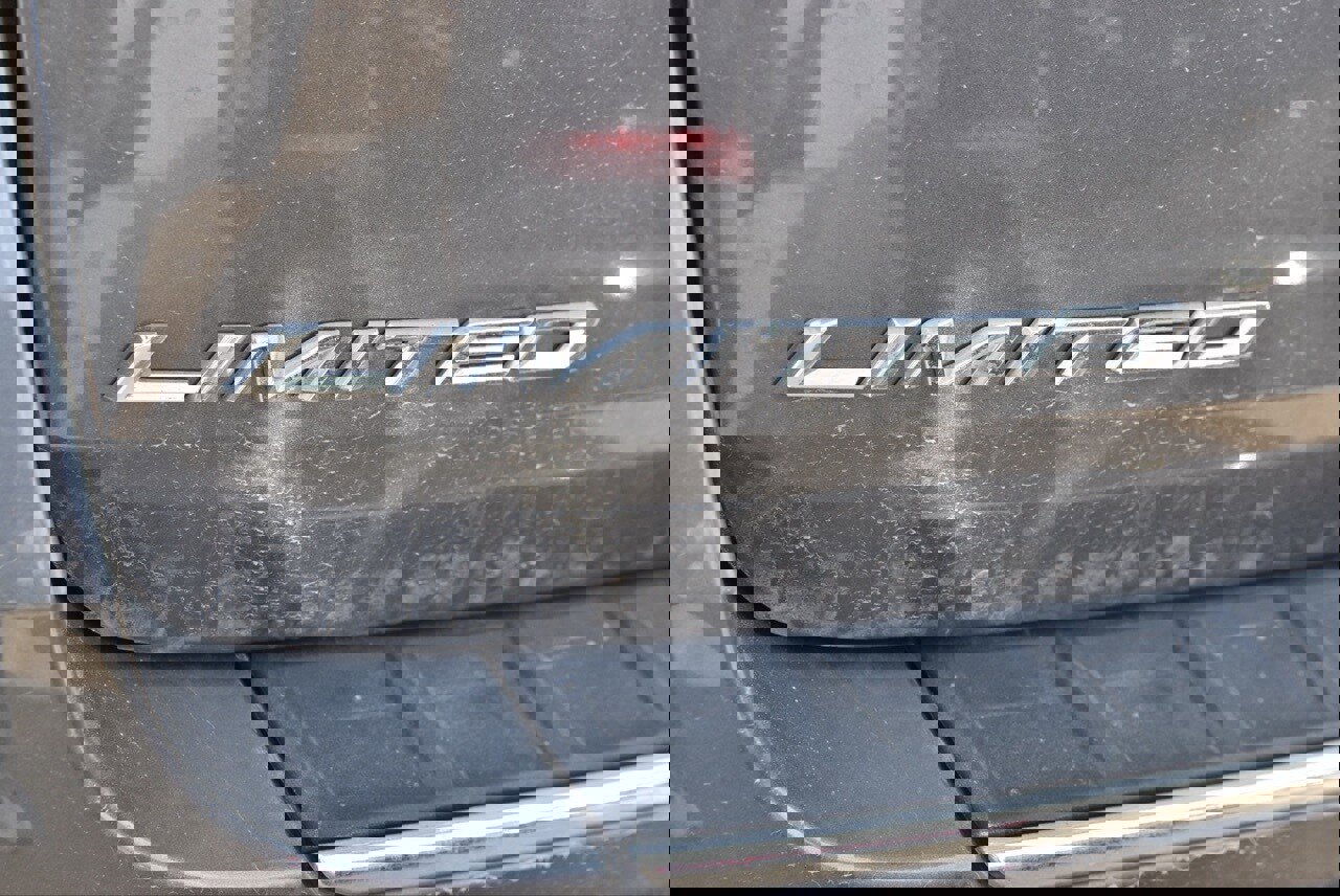 Certified 2023 Ford Explorer Limited w/ Limited Technology Package image 10