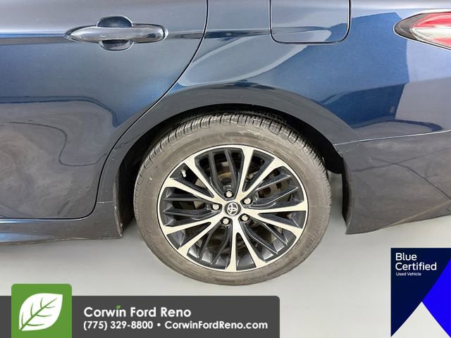 Used 2018 Toyota Camry SE w/ Convenience Package FWD image 32