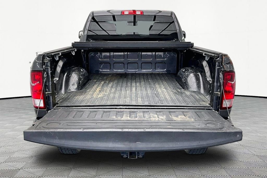 Used 2018 RAM 2500 Tradesman w/ Chrome Appearance Group image 18