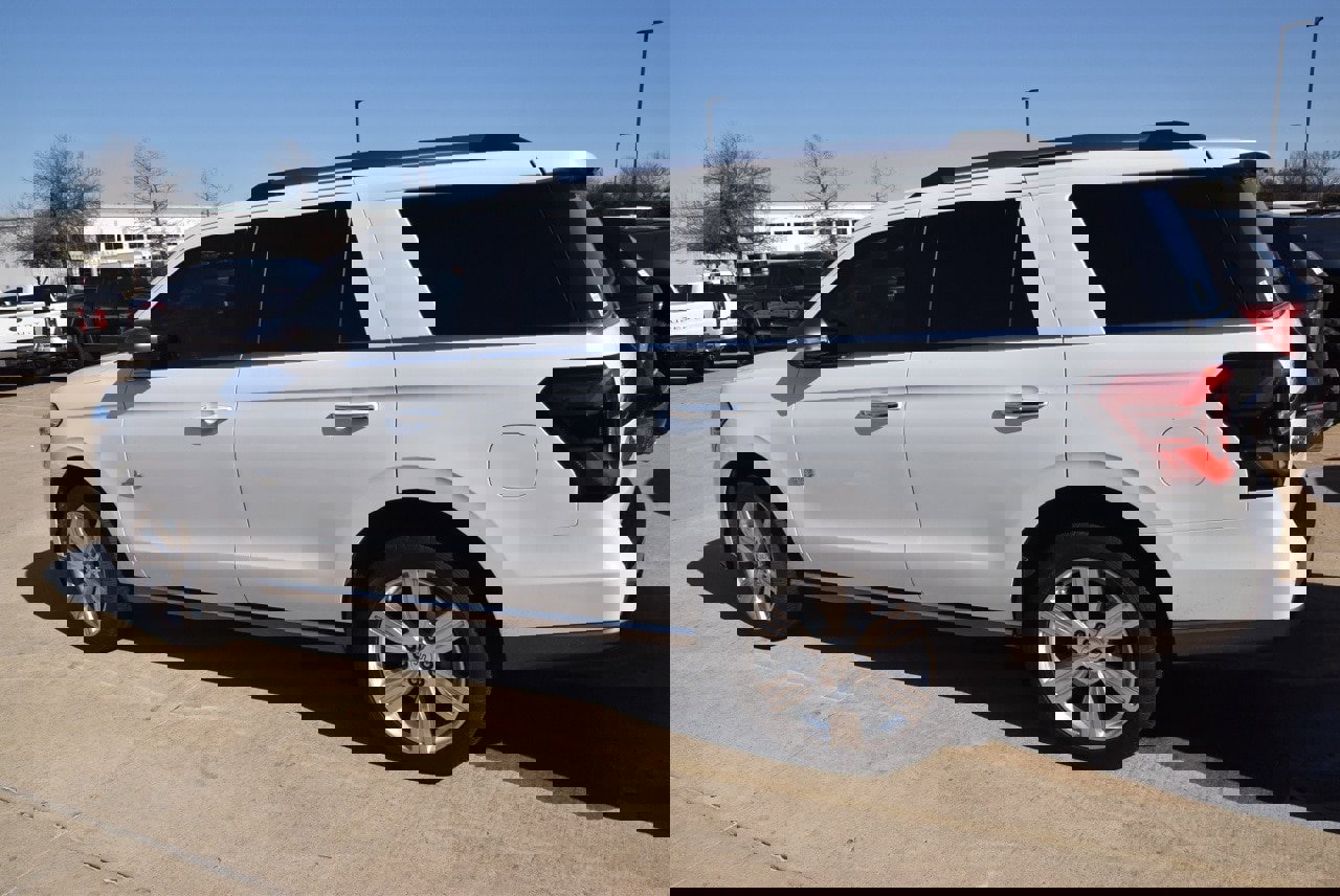 Certified 2024 Ford Expedition King Ranch image 9