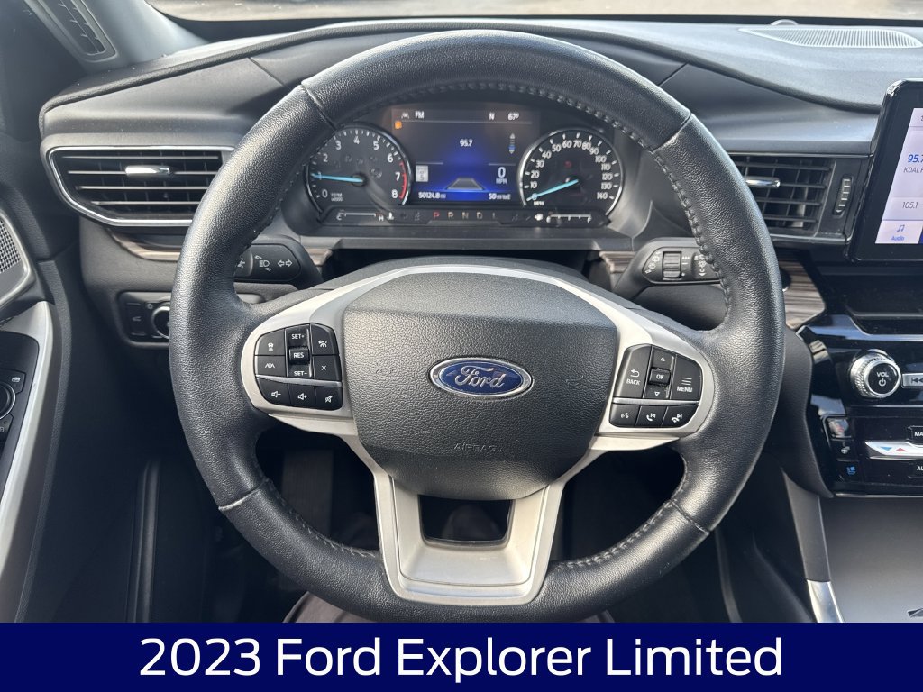 Certified 2023 Ford Explorer Limited AWD/4WD image 20