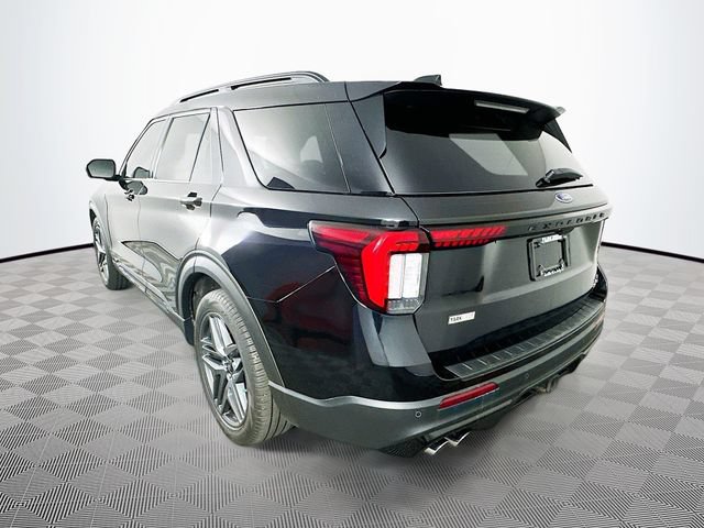 Certified 2025 Ford Explorer ST AWD/4WD image 9