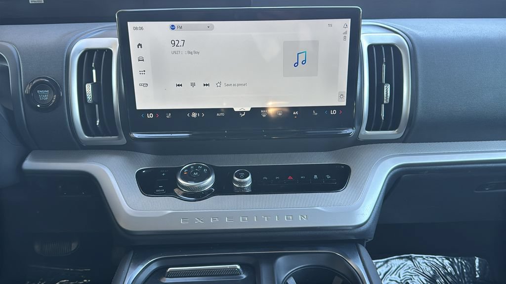 Certified 2025 Ford Expedition Active AWD/4WD image 11