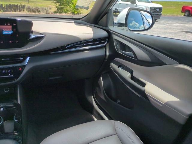 Used 2025 Buick Envista Avenir FWD image 19