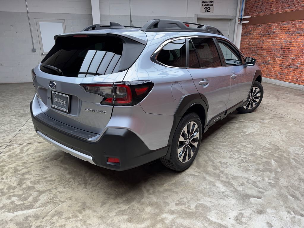 Used 2024 Subaru Outback Limited AWD/4WD image 5