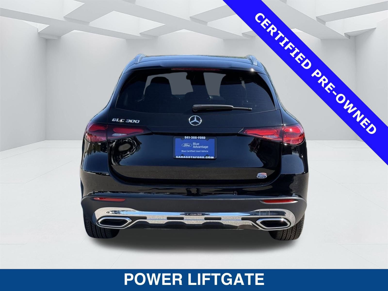 Used 2025 Mercedes-Benz GLC 300 image 4