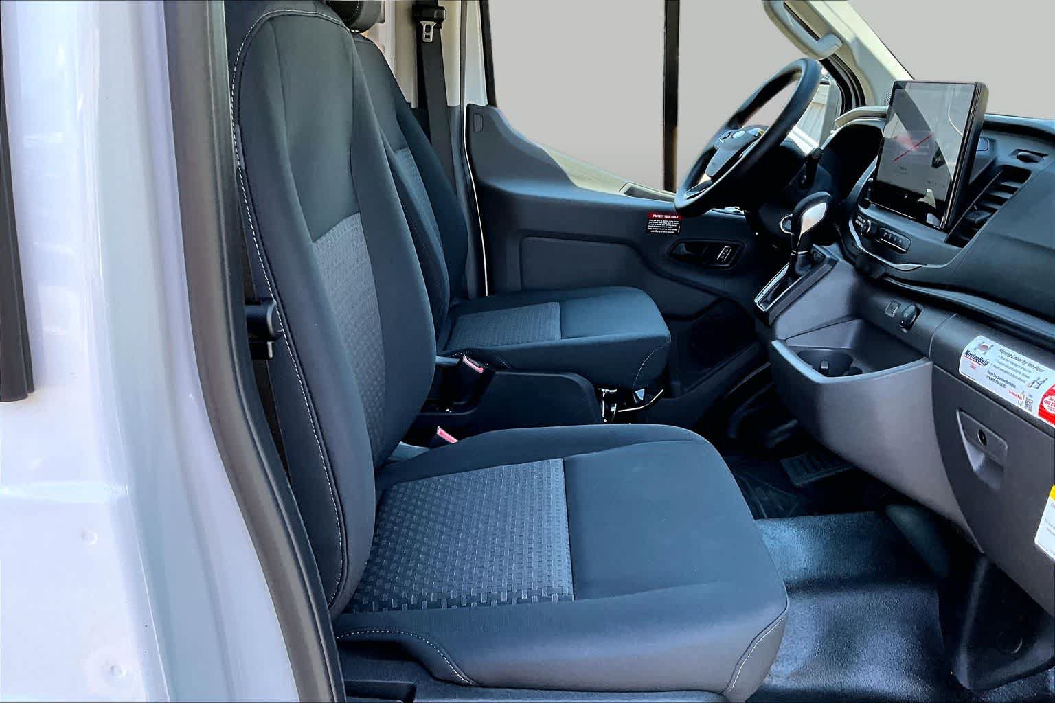 Certified 2026 Ford Transit 250 Low Roof w/ Exterior Upgrade Package RWD image 9