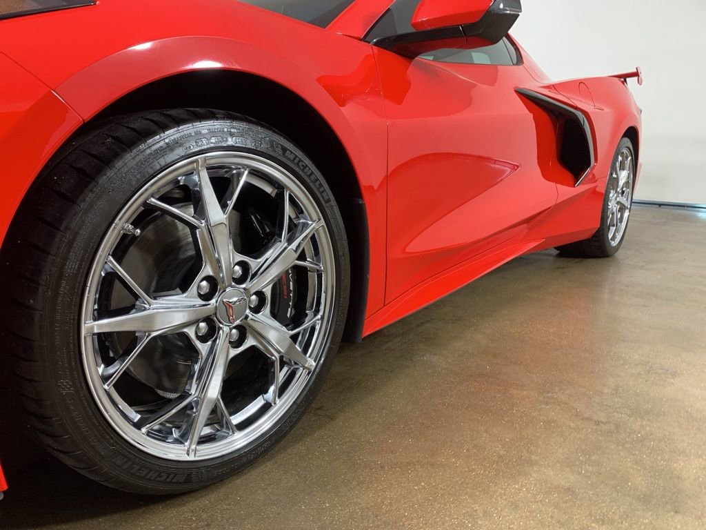 Used 2020 Chevrolet Corvette Stingray Preferred Cpe w/ 2LT Preferred Equipment Group RWD image 2
