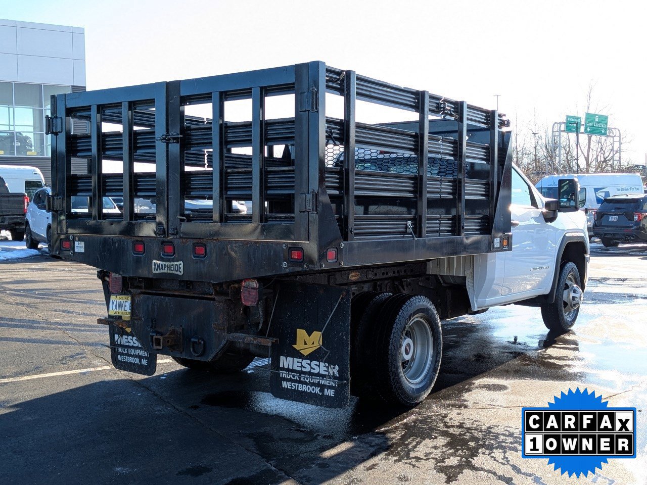 Used 2022 GMC Sierra 3500 Pro w/ Convenience Package image 5