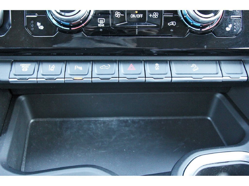 Used 2025 GMC Sierra 2500 Denali Ultimate AWD/4WD image 30