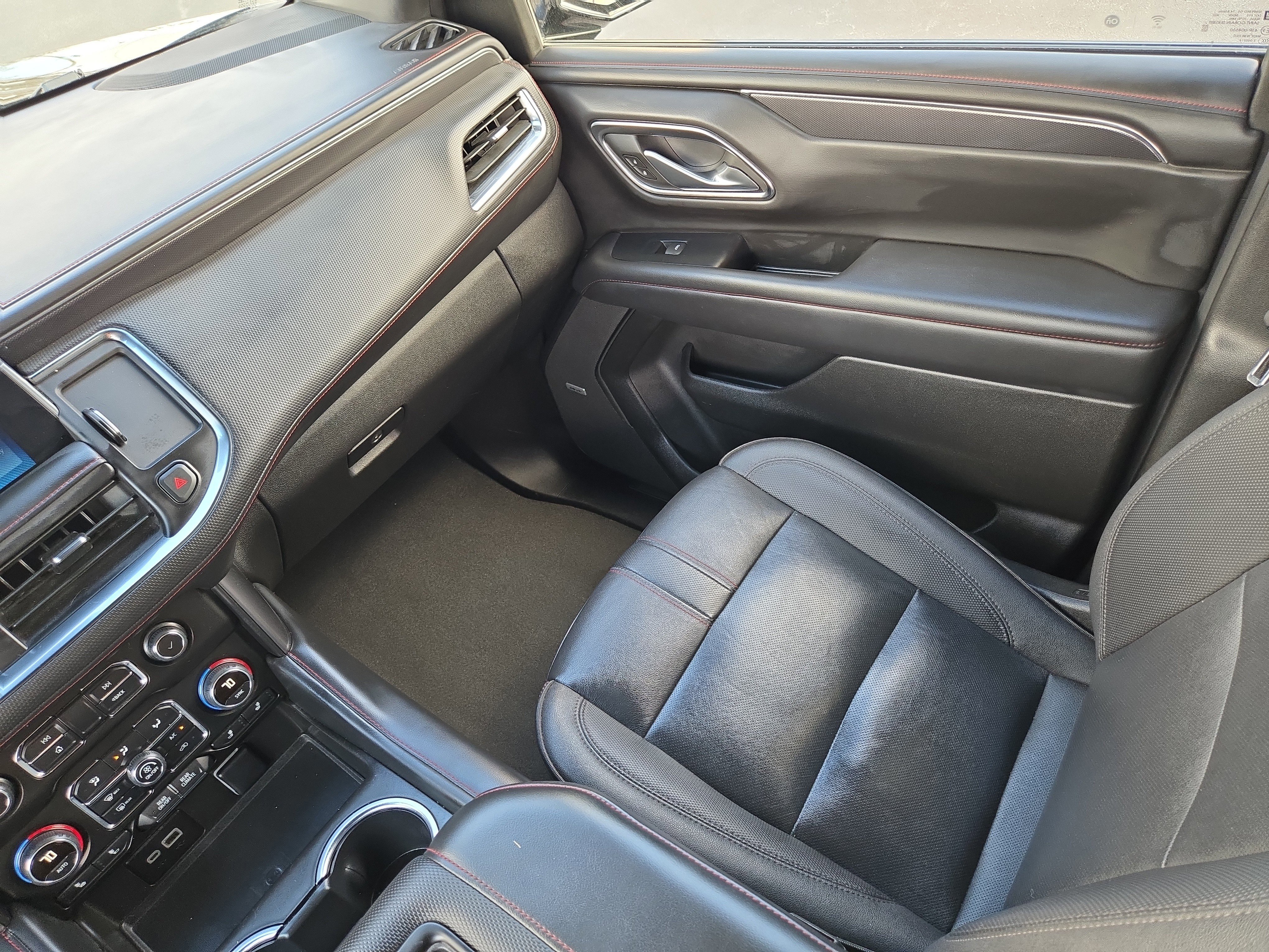 Used 2024 Chevrolet Suburban RST image 17