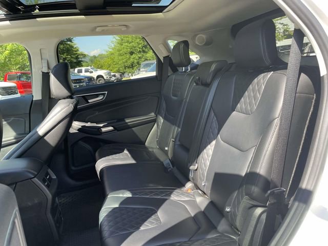 Certified 2023 Ford Edge Titanium w/ Class II Trailer Tow Package AWD/4WD image 17